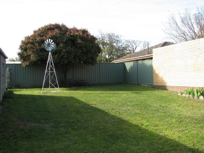 33 Begg Street, Kyneton VIC 3444