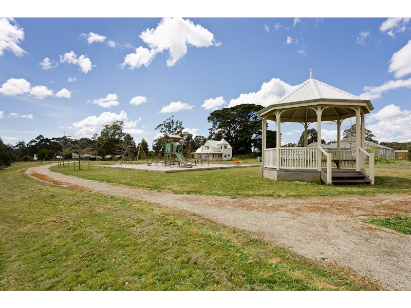 36 Walters Street, Trentham VIC 3458