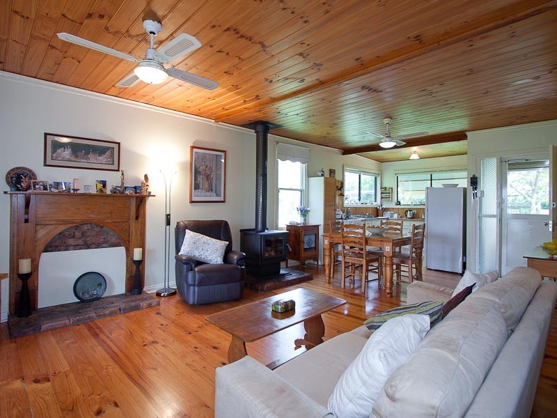 106 Deep Lead Lane, Kyneton VIC 3444