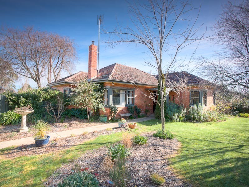 1 Warren Street, Kyneton VIC 3444