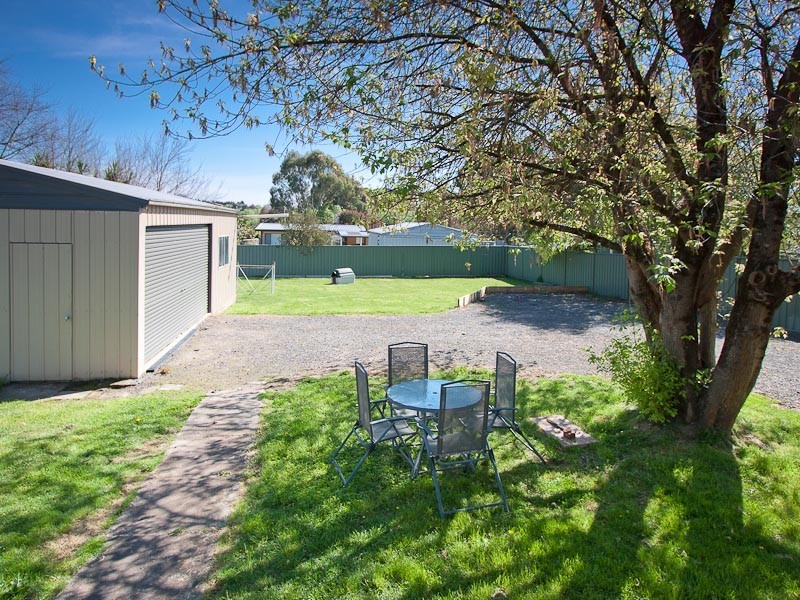 30 Mitchell Street, Kyneton VIC 3444