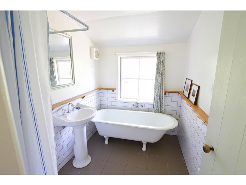 1 Station Street, Taradale VIC 3447