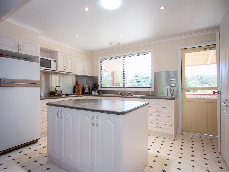 19 McAlpine Road, Taradale VIC 3447