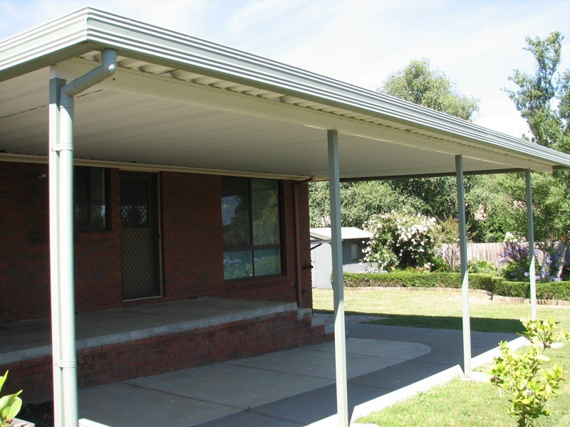 1 Frances Close, Kyneton VIC 3444