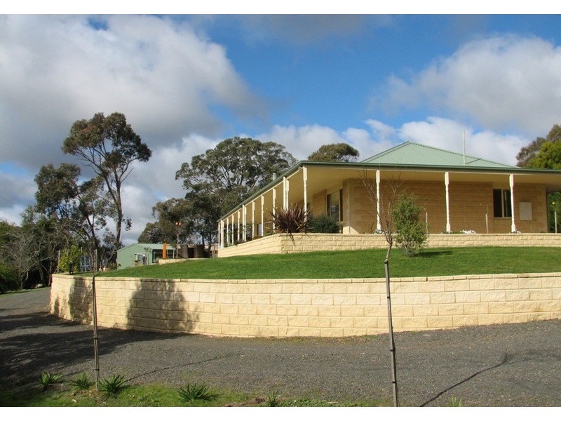 484 Scobles Road, Drummond VIC 3461