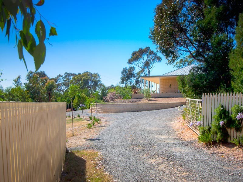484 Scobles Road, Drummond VIC 3461