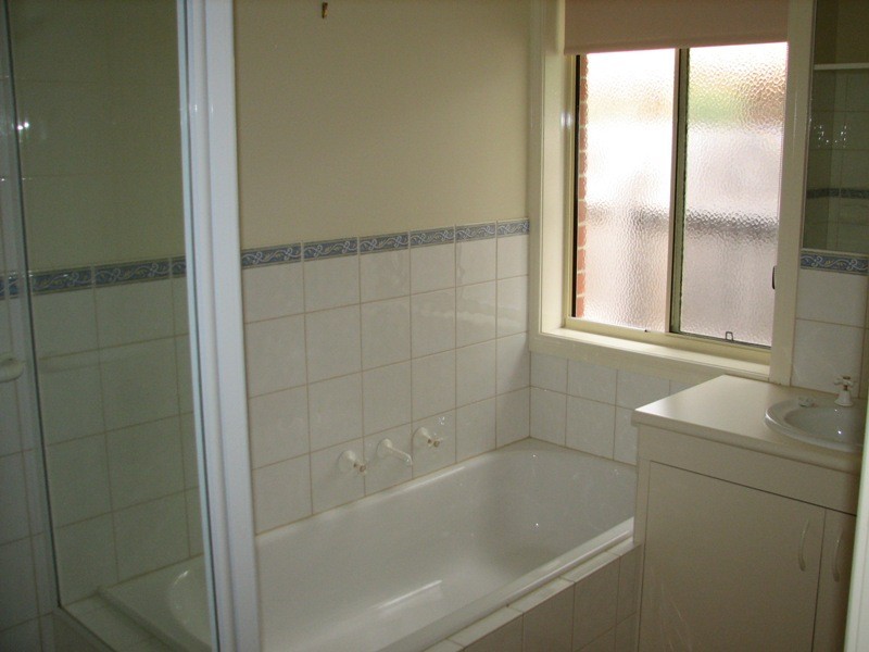 2/34 Barton Street, Kyneton VIC 3444