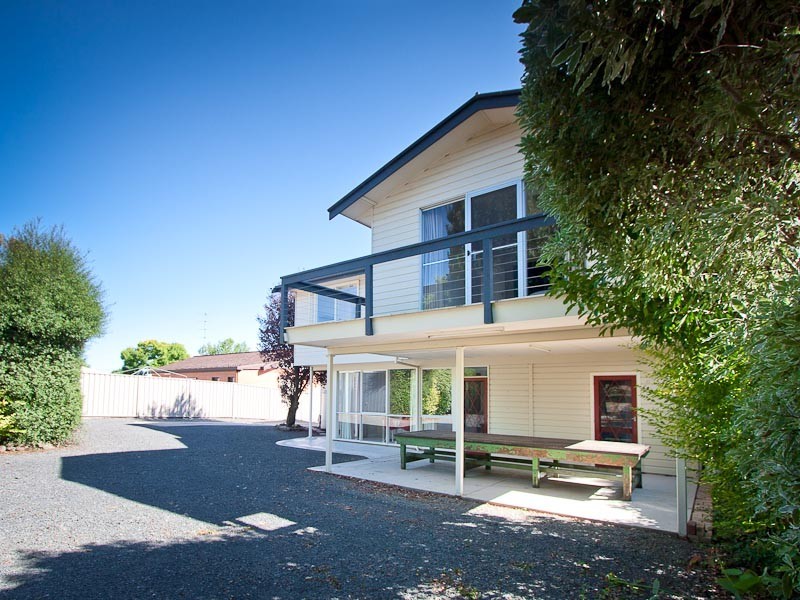 51 Simpson Street, Kyneton VIC 3444