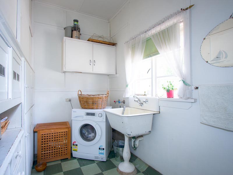 6 Ebden, Kyneton VIC 3444