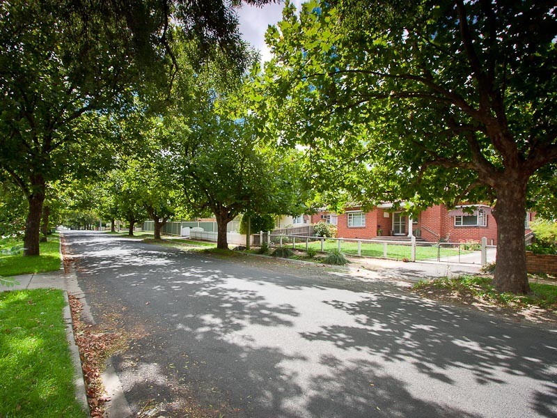 6 Ebden, Kyneton VIC 3444