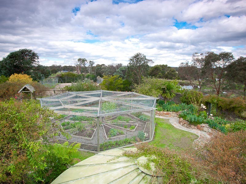 70 Olivers Lane, Elphinstone VIC 3448