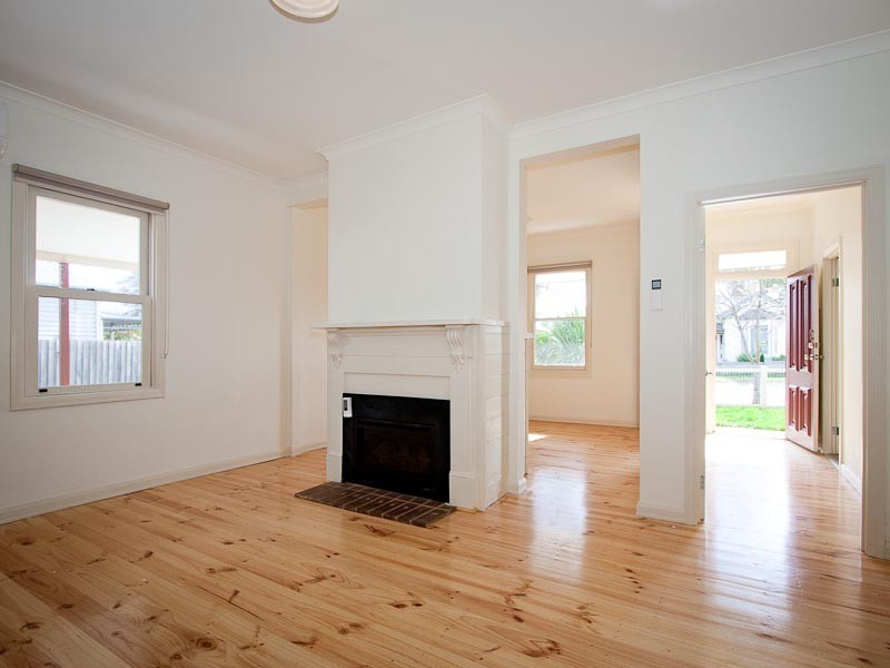 1/7 Pohlman Street, Kyneton VIC 3444