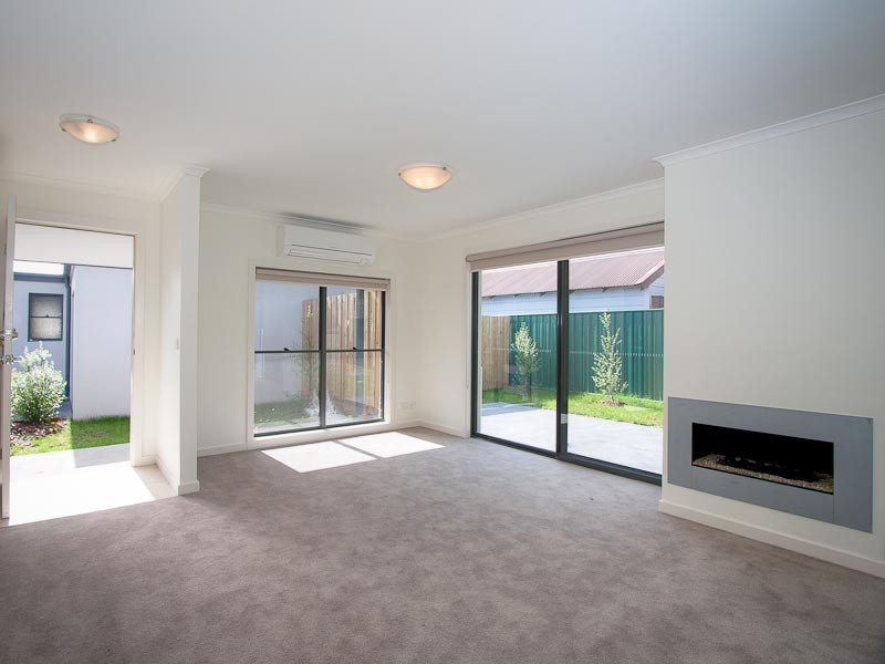 3/7 Pohlman Street, Kyneton VIC 3444