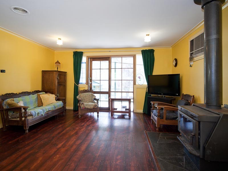 51 Back Creek Road, Drummond VIC 3461