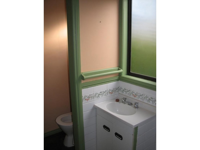 11 William Track, Glenlyon VIC 3461