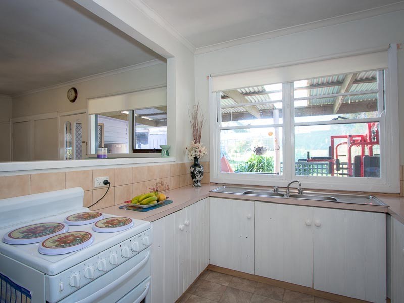 9 Cooke Street, Elphinstone VIC 3448