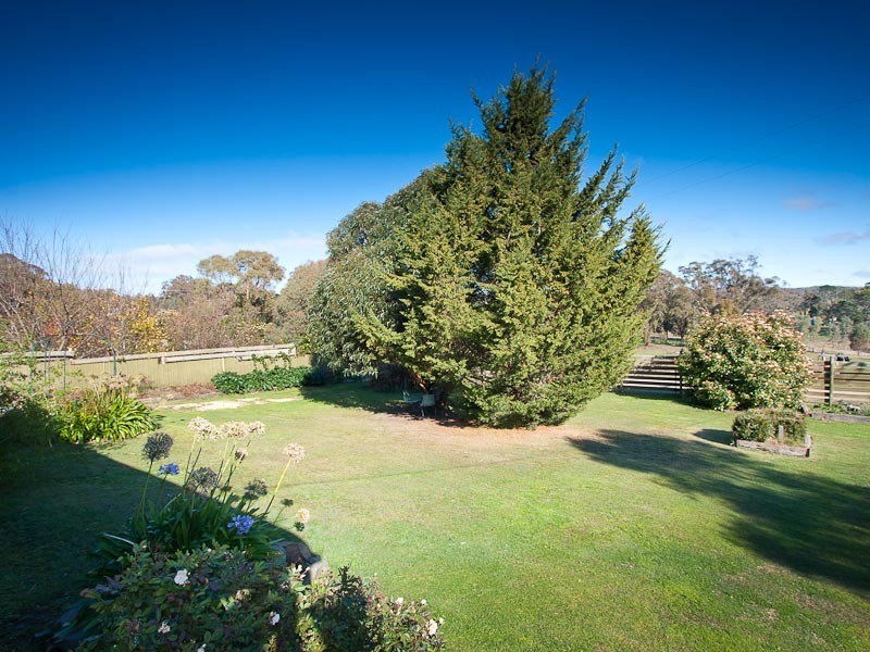9 Cooke Street, Elphinstone VIC 3448