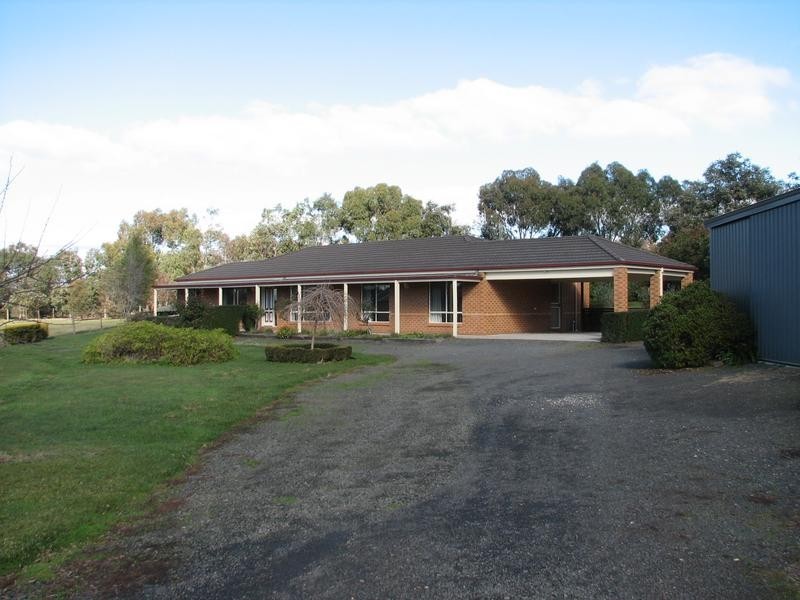 39 Burton Avenue, Kyneton VIC 3444