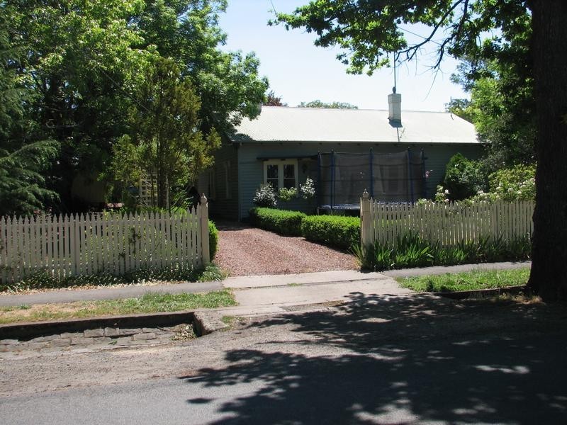 29 Ebden Street, Kyneton VIC 3444