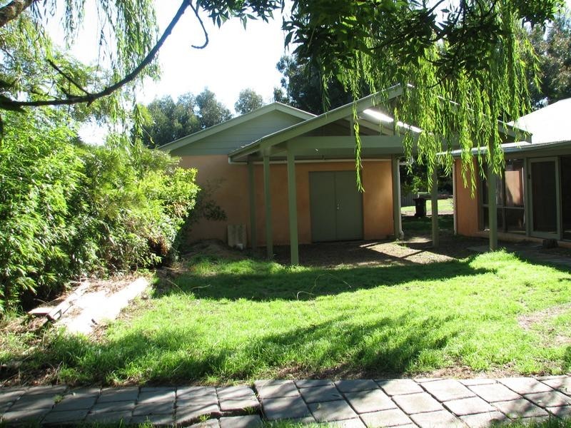24 Lavender Lane, Kyneton VIC 3444