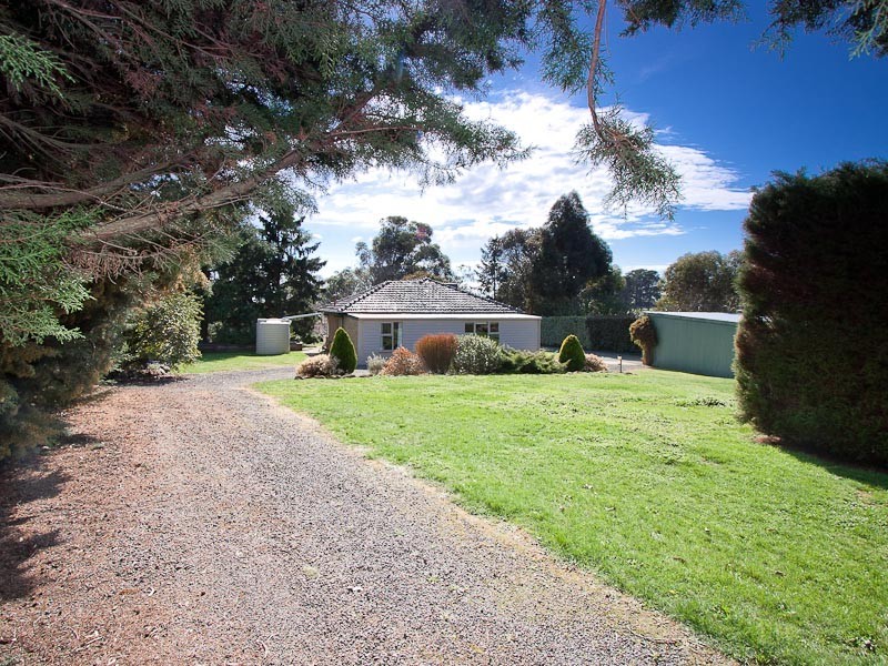 65 Burton Avenue, Kyneton VIC 3444