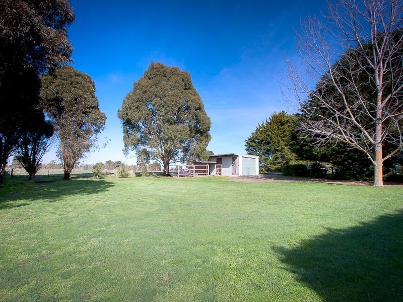65 Burton Avenue, Kyneton VIC 3444