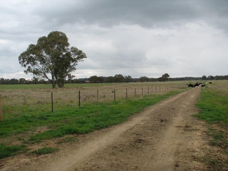 000 Finnings Lane, Elphinstone VIC 3448