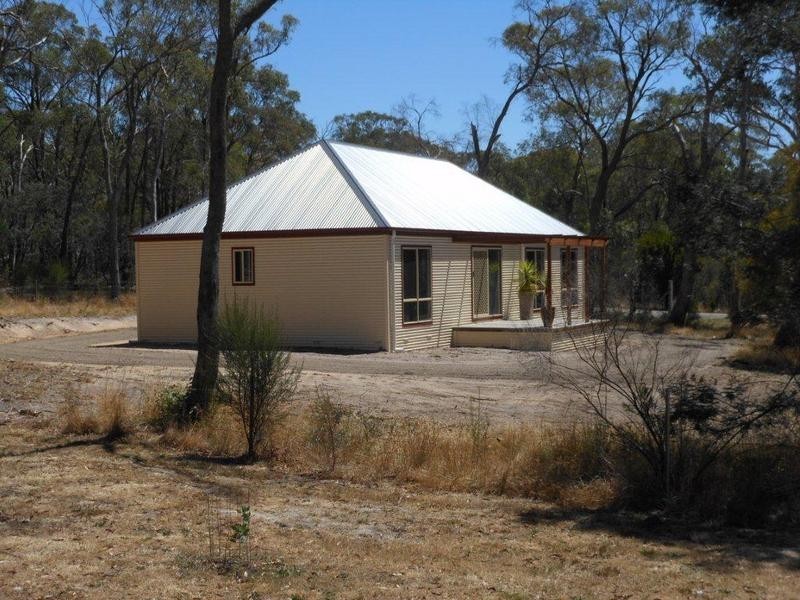 111 Leared Drive, Kyneton VIC 3444