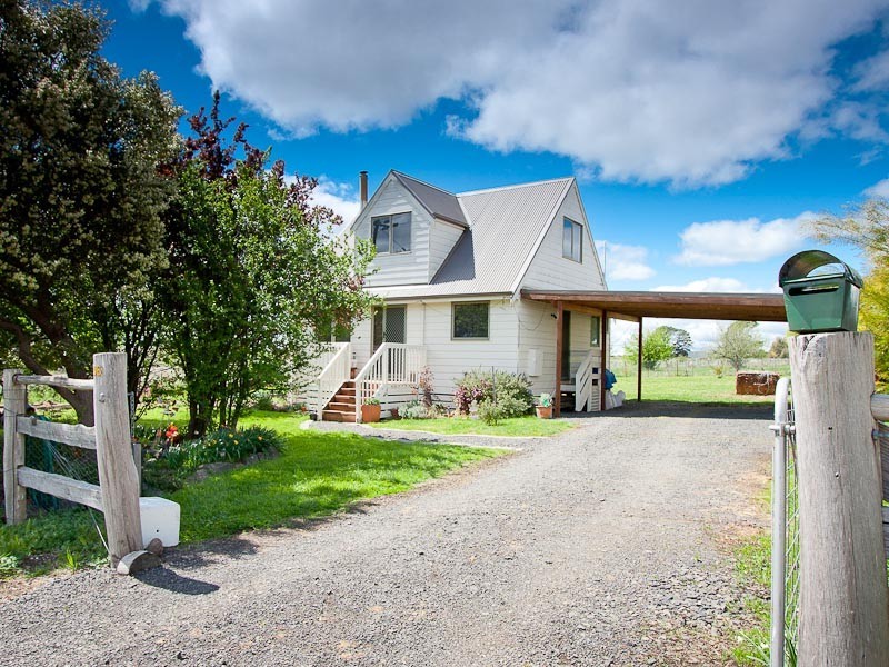 36 Adamson Street, Malmsbury VIC 3446