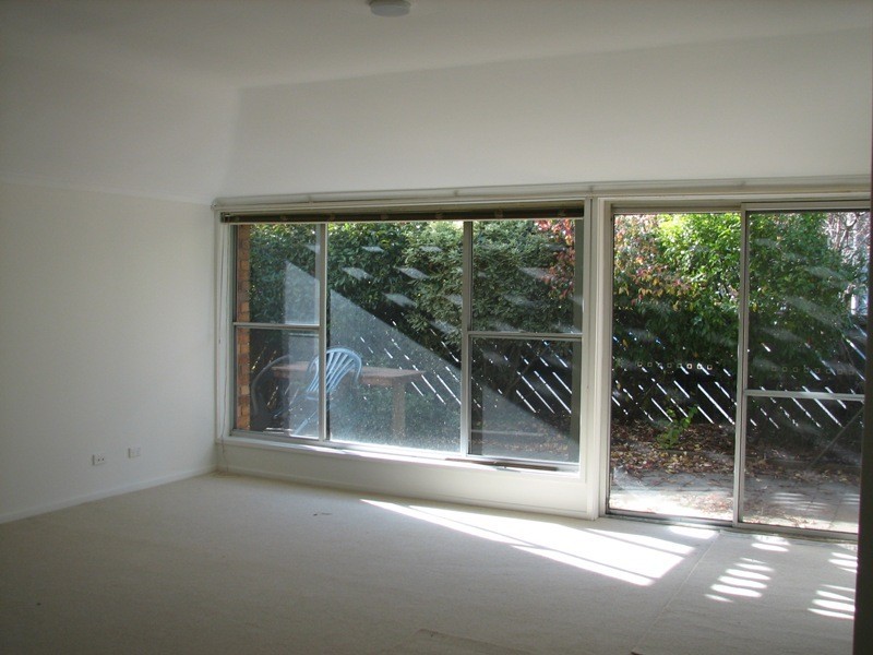 2/49 Ebden Street, Kyneton VIC 3444