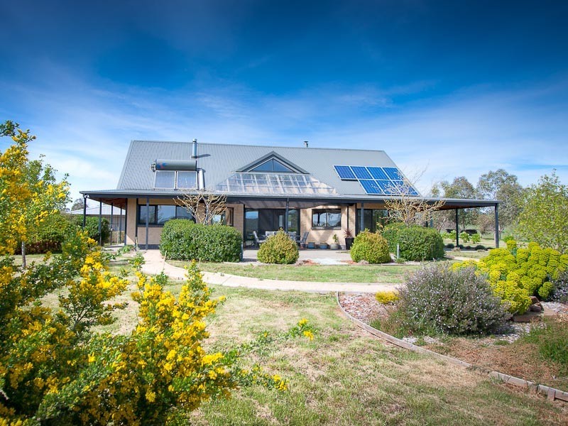 275 Zig Zag Road, Drummond VIC 3461