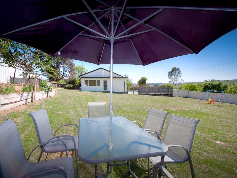 20 Castle Hill Road, Taradale VIC 3447