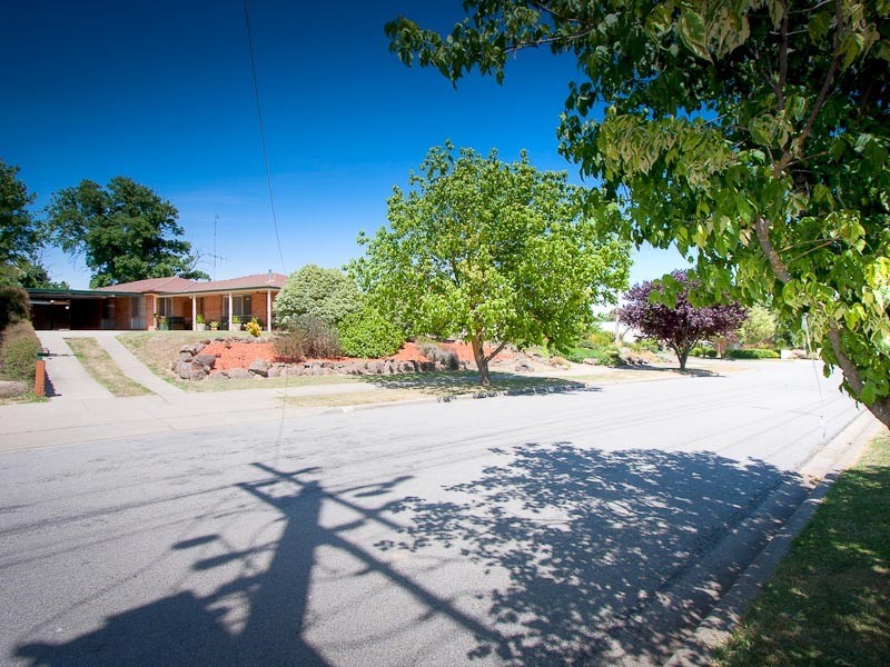 16 Jacobs Avenue, Kyneton VIC 3444