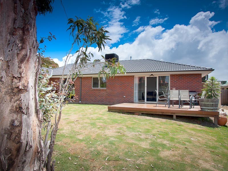 1C Metcalfe Drive, Romsey VIC 3434