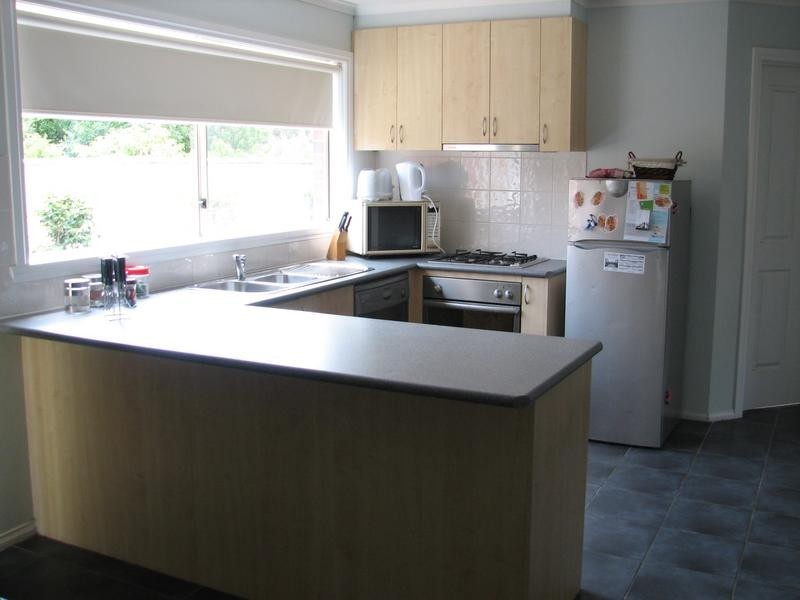 2/66 Beauchamp Street, Kyneton VIC 3444
