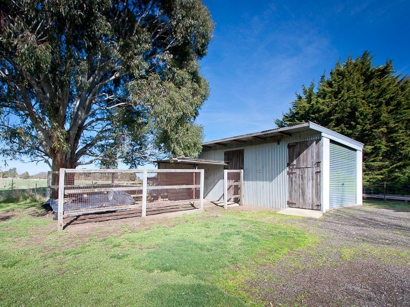 65 Burton Avenue, Kyneton VIC 3444