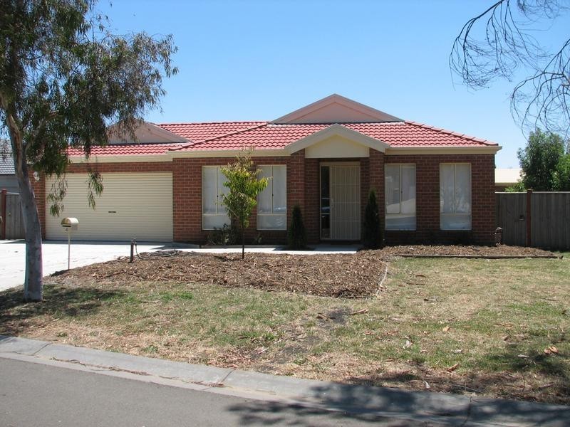 4 Mayfair Way, Kyneton VIC 3444