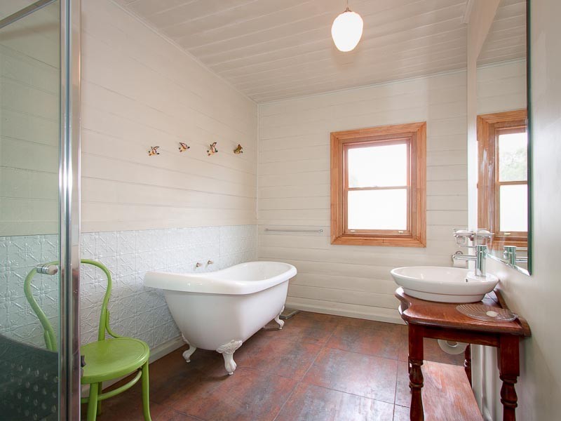 11 Clarke Street, Redesdale VIC 3444