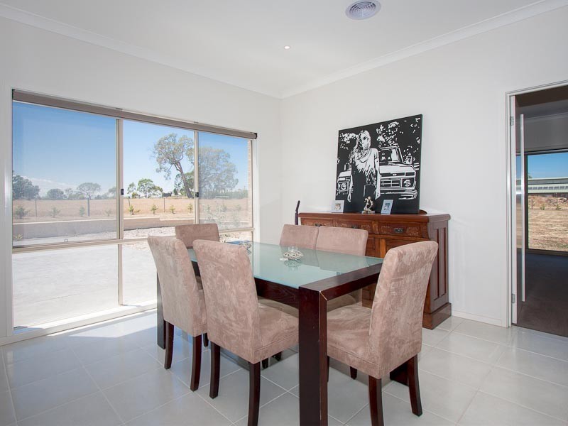 18 Pearl Court, Kyneton VIC 3444