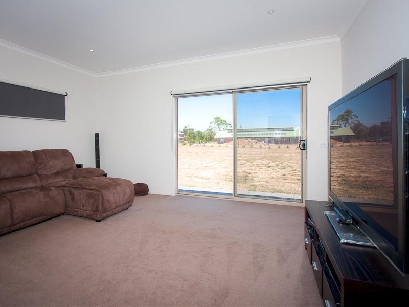 18 Pearl Court, Kyneton VIC 3444