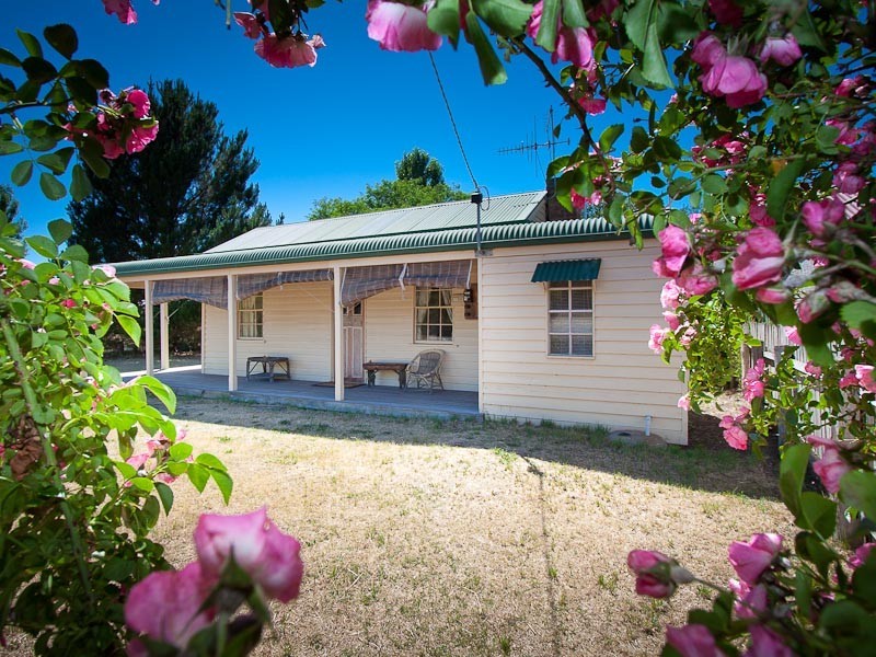 18 Old Drummond Road, Taradale VIC 3447