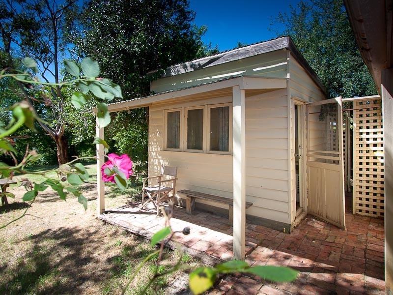 18 Old Drummond Road, Taradale VIC 3447