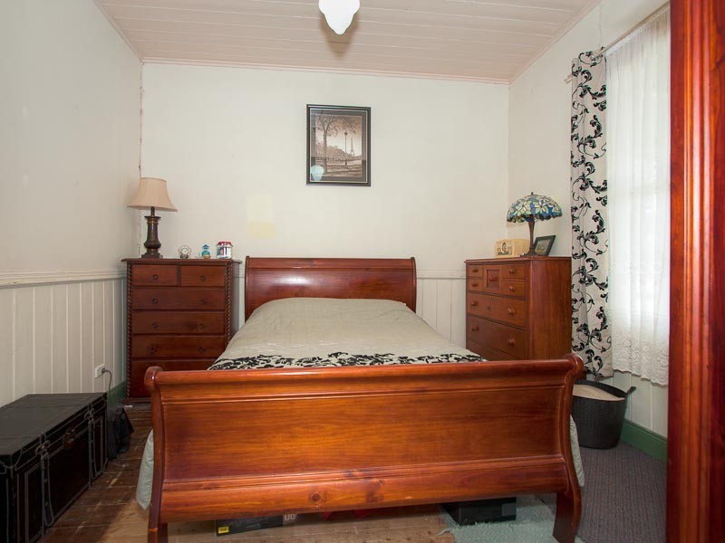 4 Warren Street, Kyneton VIC 3444