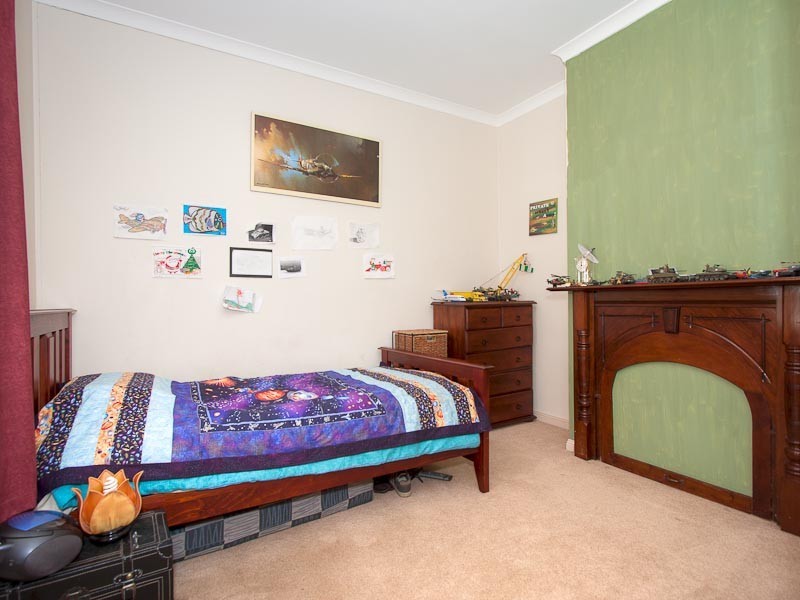 4 Warren Street, Kyneton VIC 3444