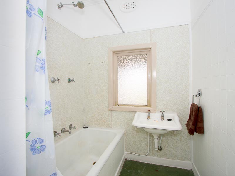 4 Warren Street, Kyneton VIC 3444