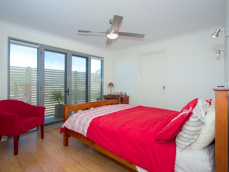 16 & 16A Caroline Chisholm Drive, Kyneton VIC 3444