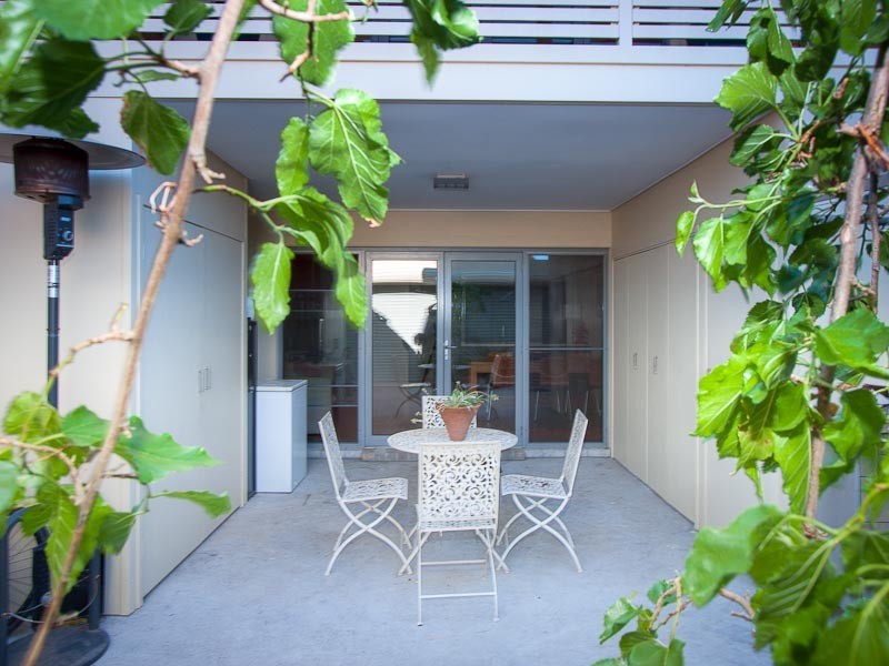 16 & 16A Caroline Chisholm Drive, Kyneton VIC 3444