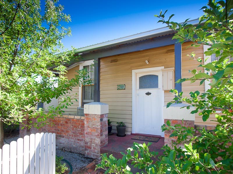 54 Yaldwyn Street West, Kyneton VIC 3444