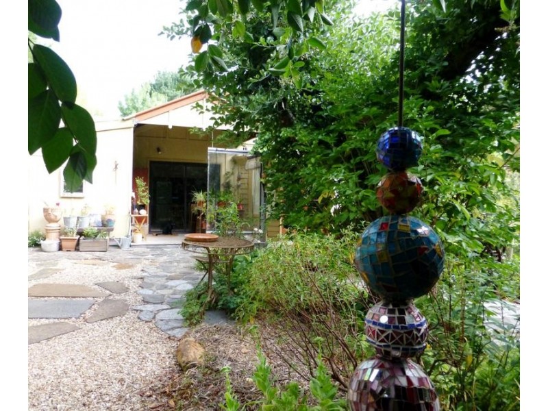 9 Lavender Lane, Daylesford VIC 3460