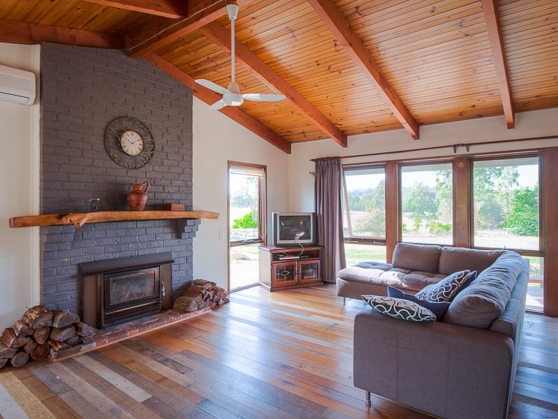 61 Phillips Road, Taradale VIC 3447